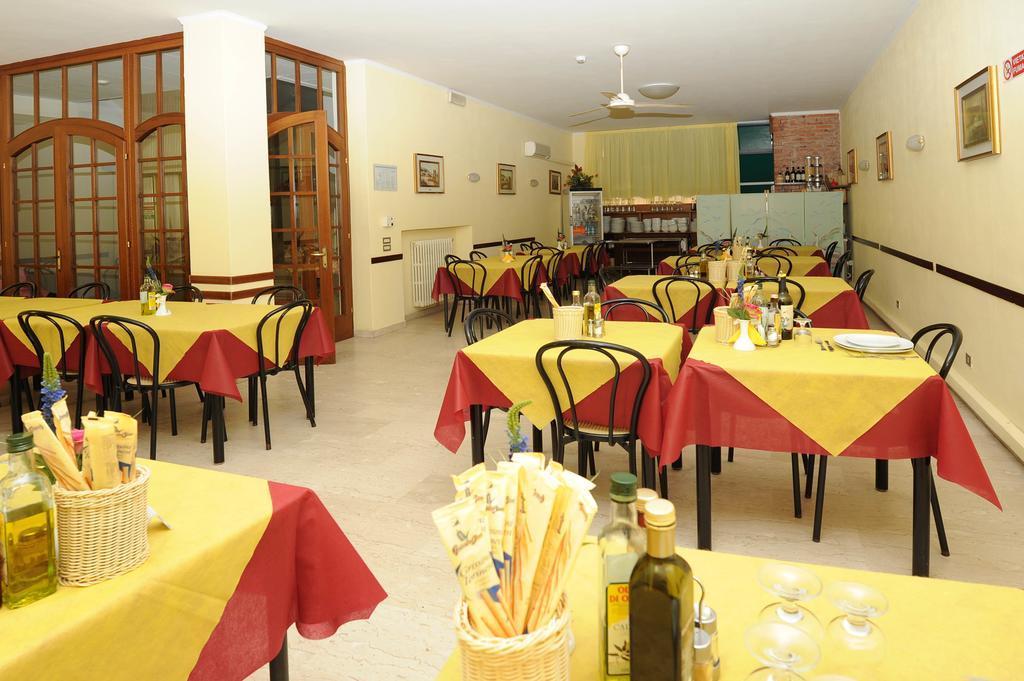 Hotel Marina 몬테카티니테르메 외부 사진