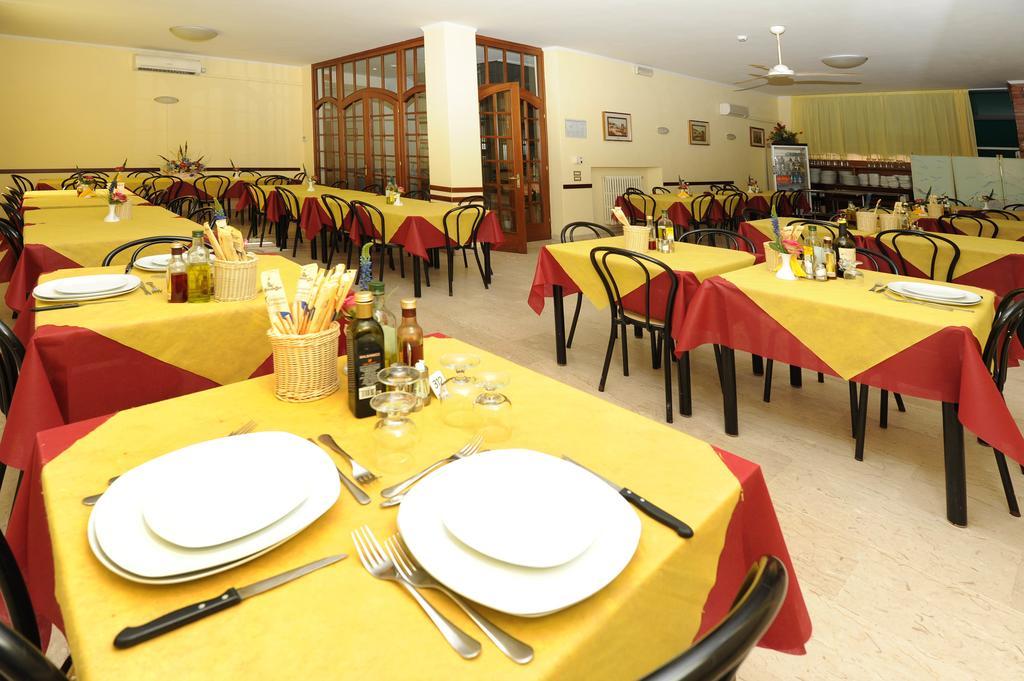 Hotel Marina 몬테카티니테르메 외부 사진
