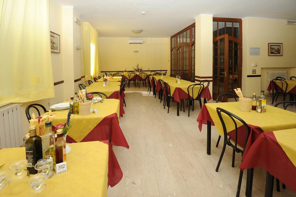 Hotel Marina 몬테카티니테르메 외부 사진